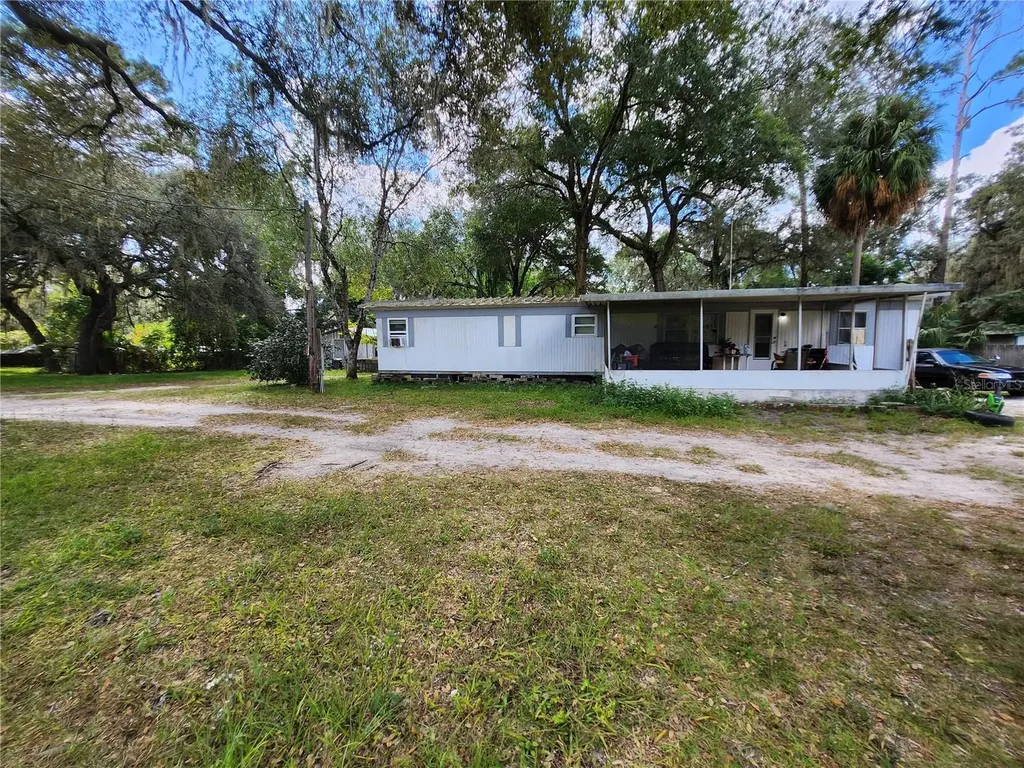 16930 SE 1st Lane Silver Springs FL 34488