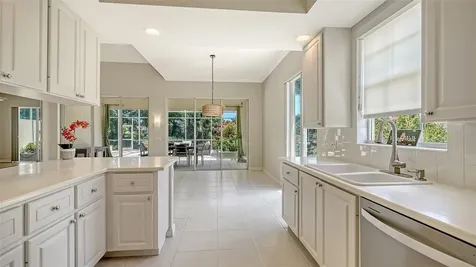 7775 Uliva Way Sarasota FL 34238