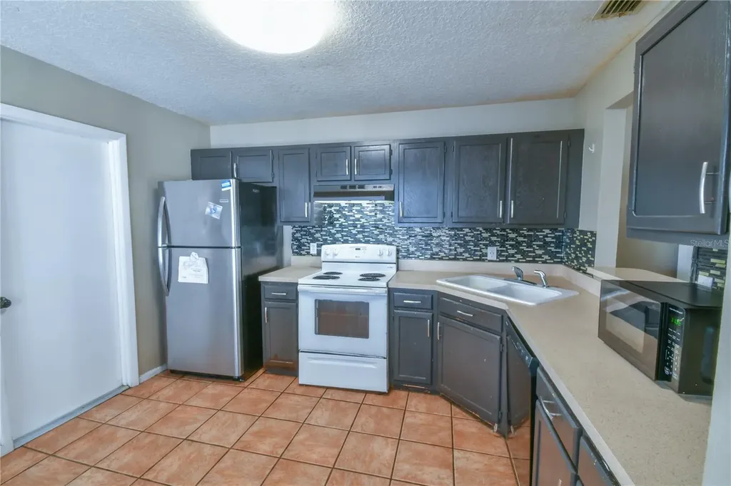 7416 Little Pond Court Orlando FL 32810