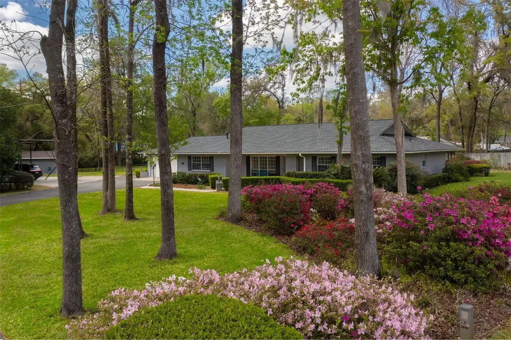 3930 NW 32nd Place Gainesville FL 32606