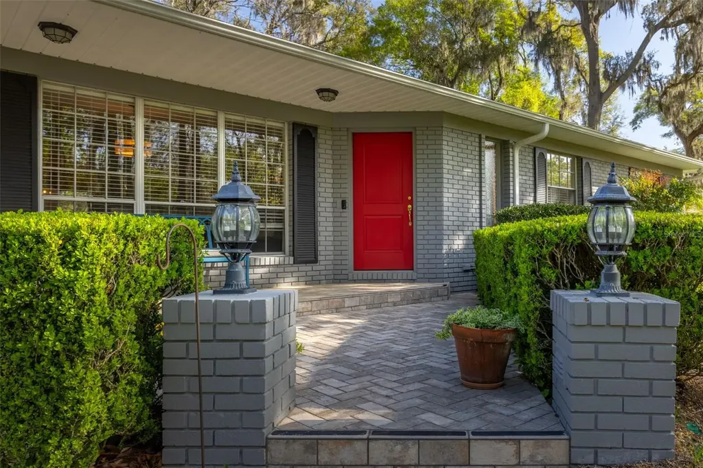 3930 NW 32nd Place Gainesville FL 32606