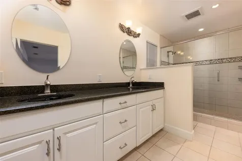 3930 NW 32nd Place Gainesville FL 32606