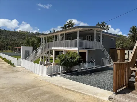 732 Pr-466 Bajuras Isabela PR 00662