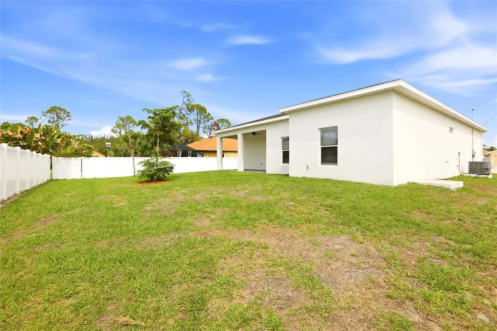 870 Columbia Street Port Charlotte FL 33948