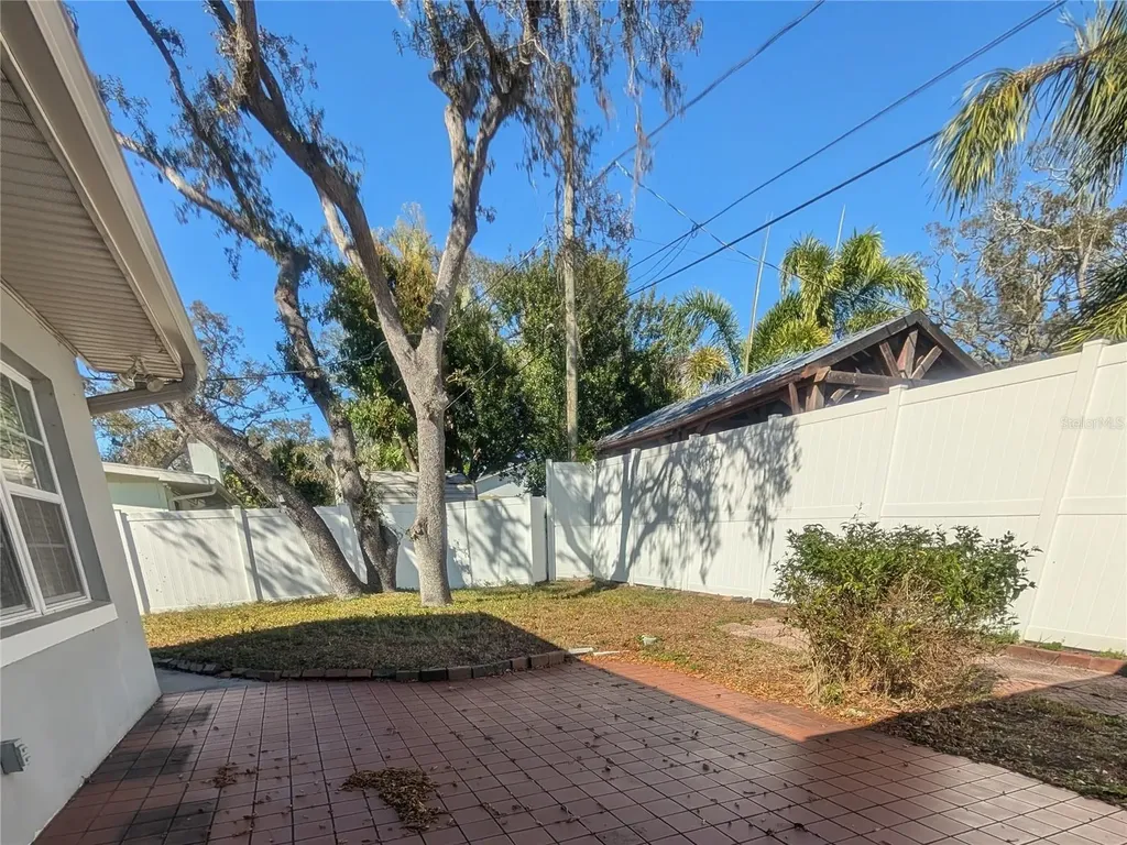 5041 Myrtle Lane Madeira Beach FL 33708