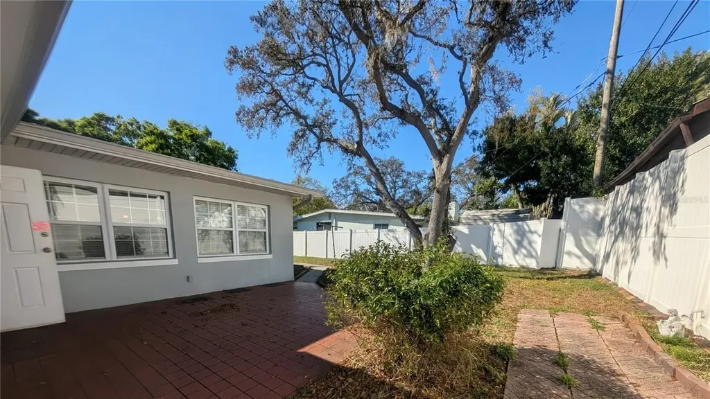 5041 Myrtle Lane Madeira Beach FL 33708