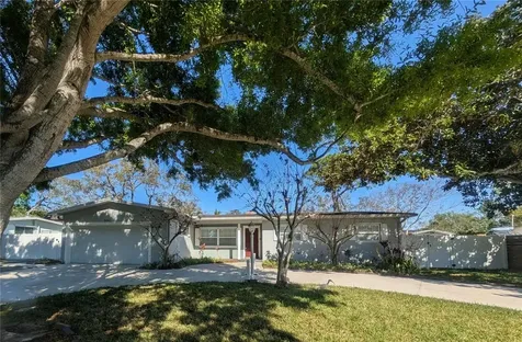 5041 Myrtle Lane Madeira Beach FL 33708