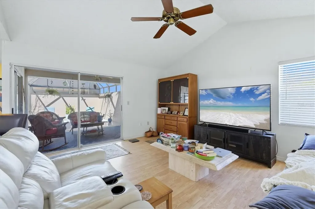 4173 Center Pointe Circle Sarasota FL 34233