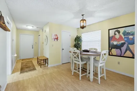 4173 Center Pointe Circle Sarasota FL 34233