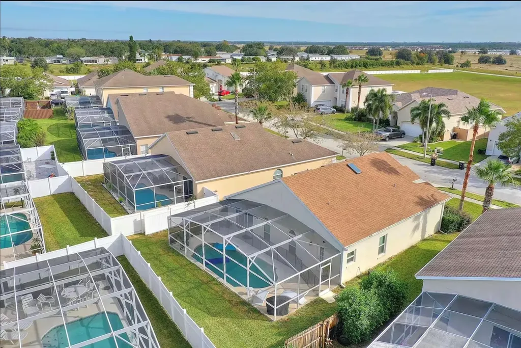 431 Lockbreeze Drive Davenport FL 33897