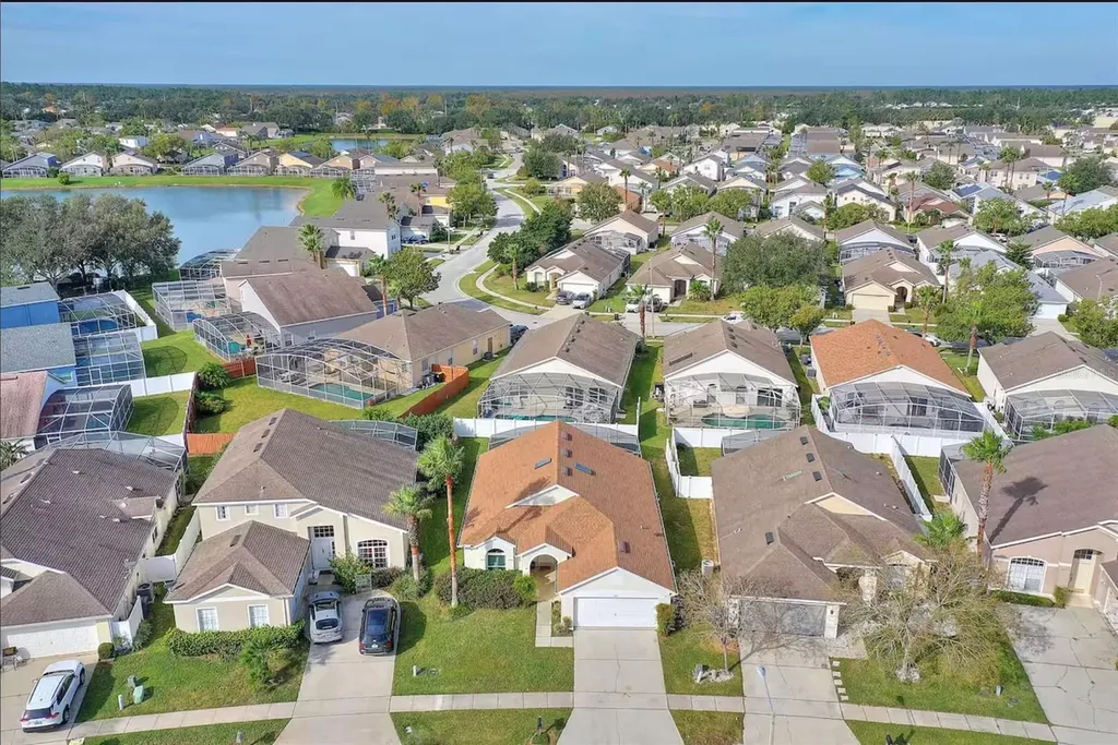 431 Lockbreeze Drive Davenport FL 33897