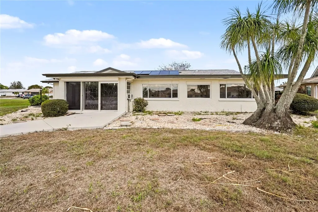 1806 El Rancho Drive Sun City Center FL 33573
