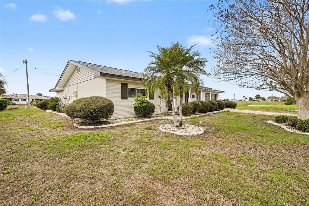 1806 El Rancho Drive Sun City Center FL 33573