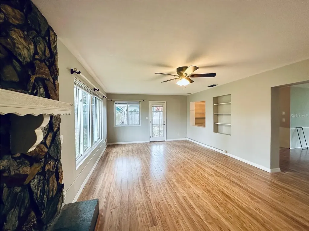 1619 Pinewood Drive Clearwater FL 33756