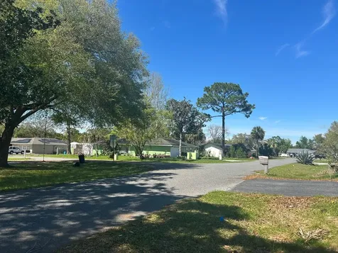 568 Silver Course Loop Ocala FL 34472