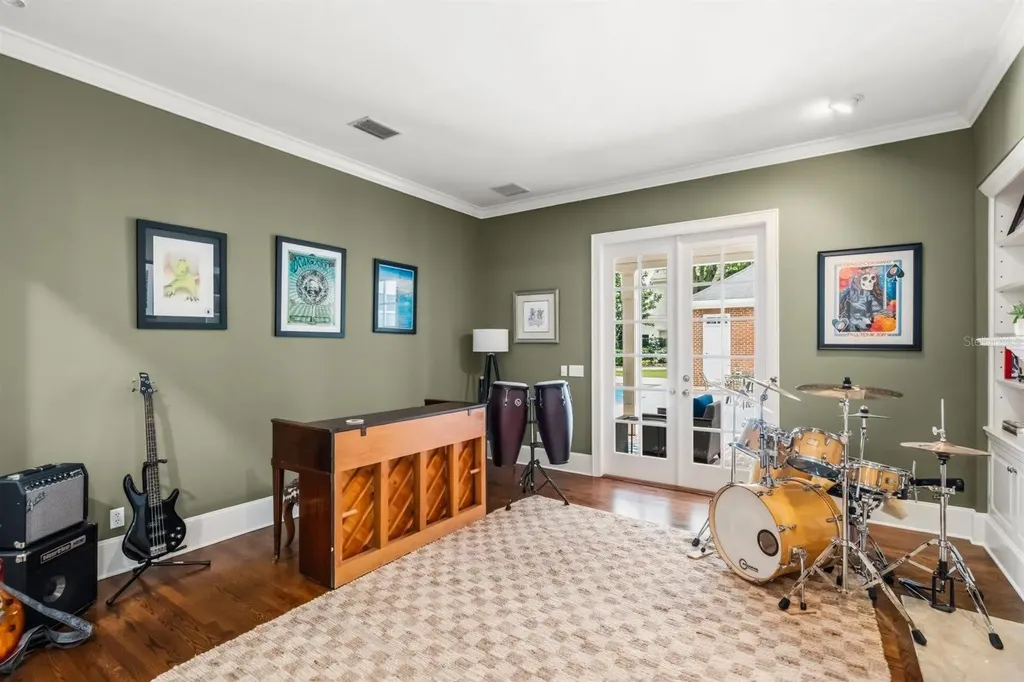 722 Alba Drive Orlando FL 32804