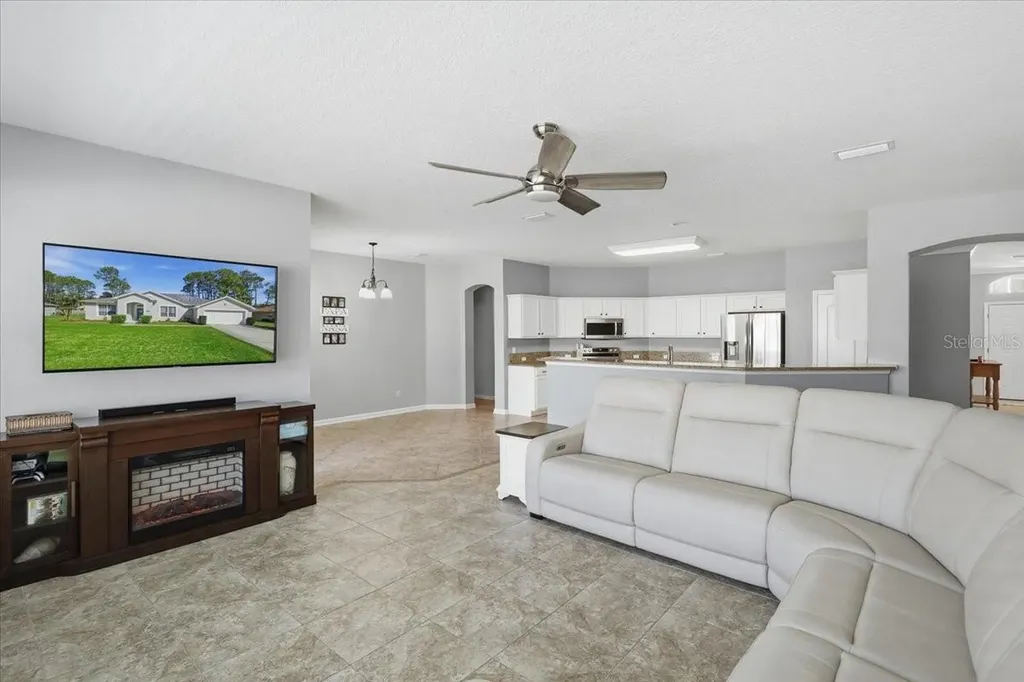 23 Burning View Lane Palm Coast FL 32137