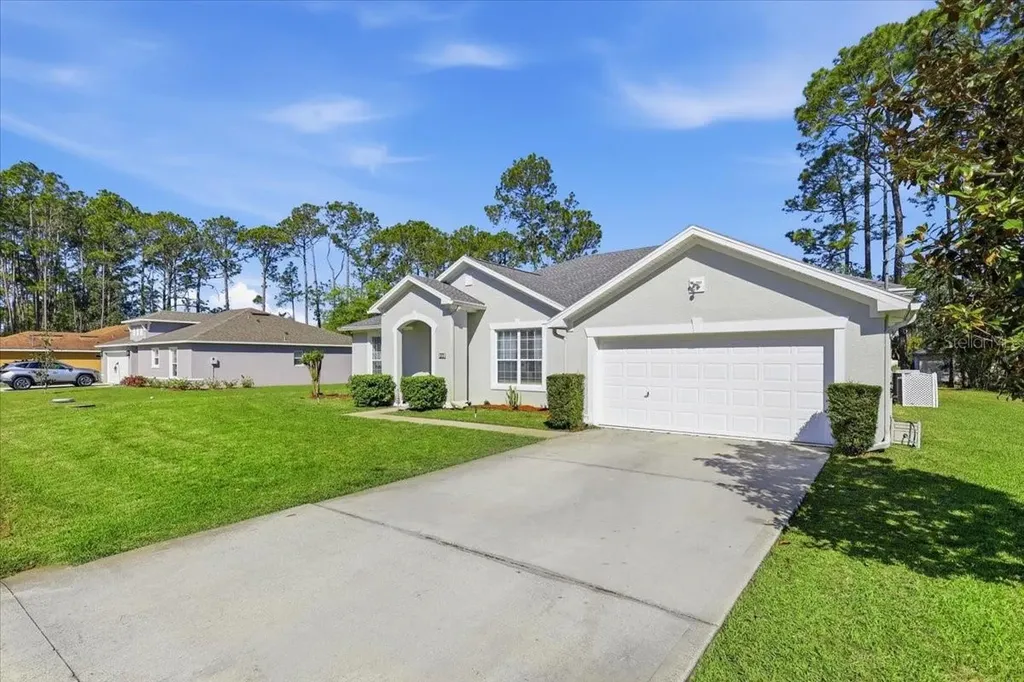 23 Burning View Lane Palm Coast FL 32137