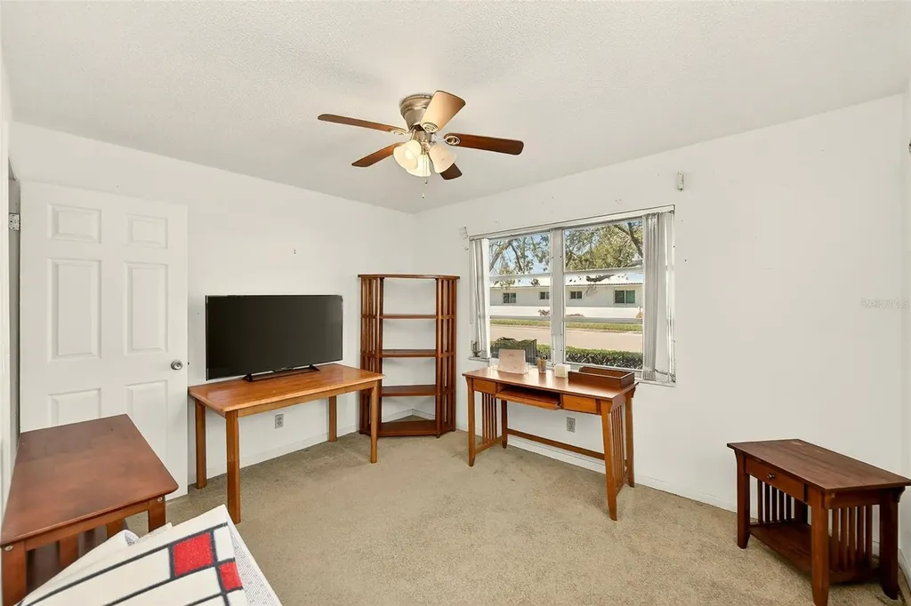 4192 96th Avenue N Pinellas Park FL 33782