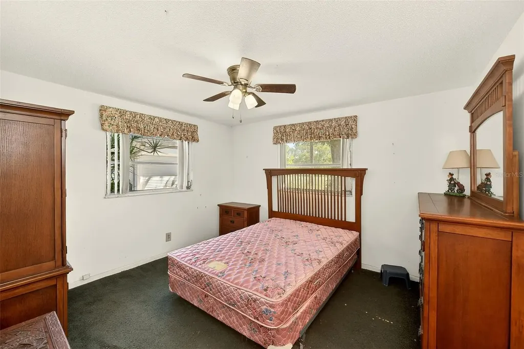 4192 96th Avenue N Pinellas Park FL 33782