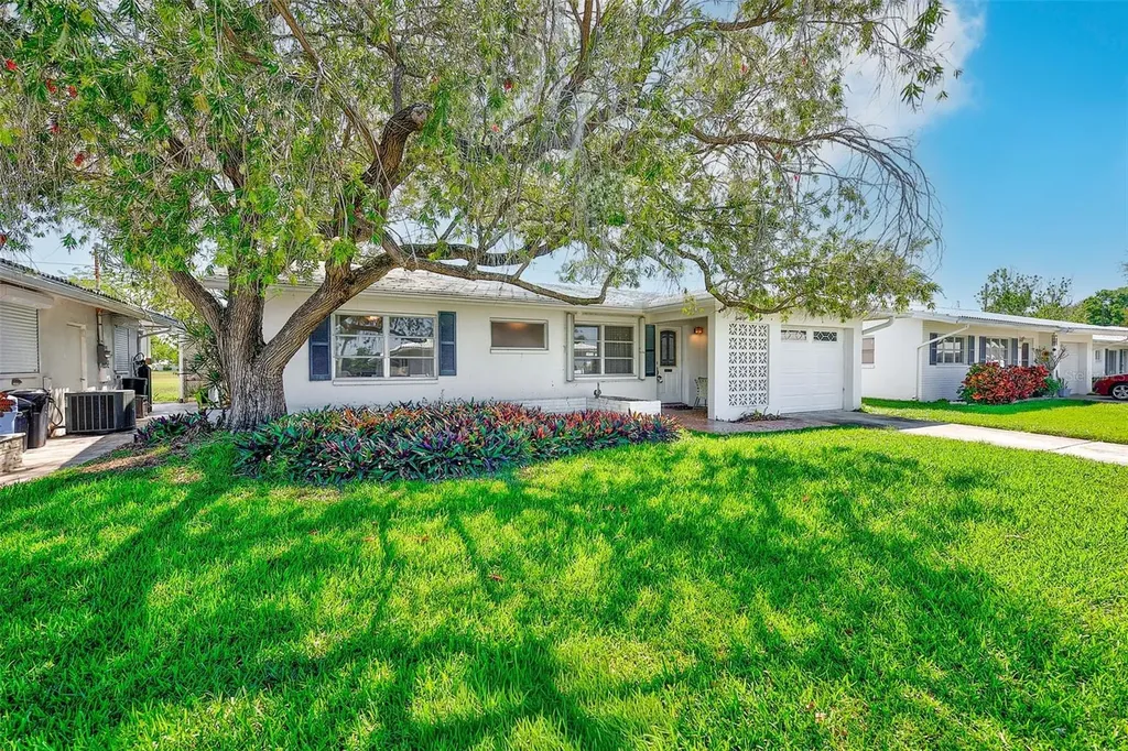 4192 96th Avenue N Pinellas Park FL 33782