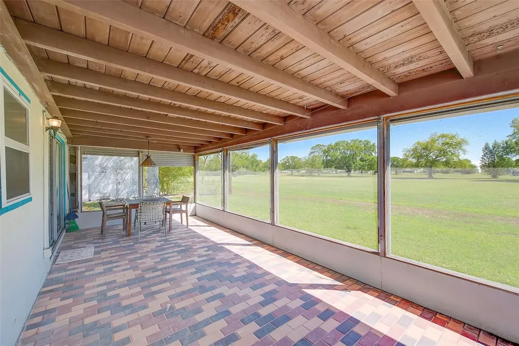 4192 96th Avenue N Pinellas Park FL 33782