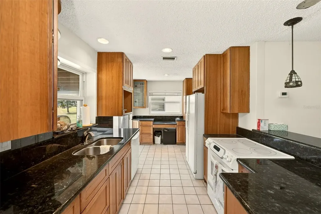 4192 96th Avenue N Pinellas Park FL 33782