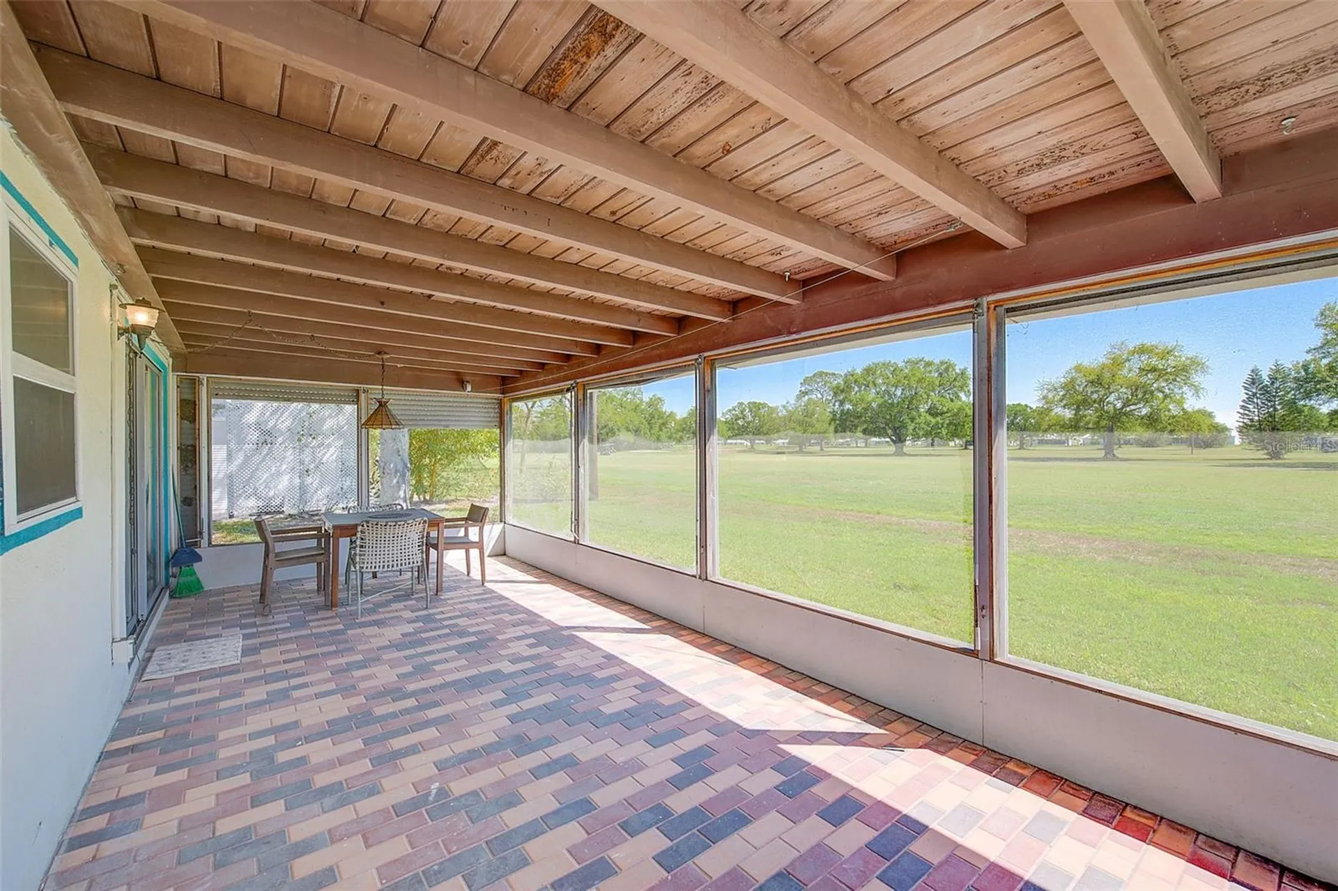 4192 96th Avenue N Pinellas Park FL 33782