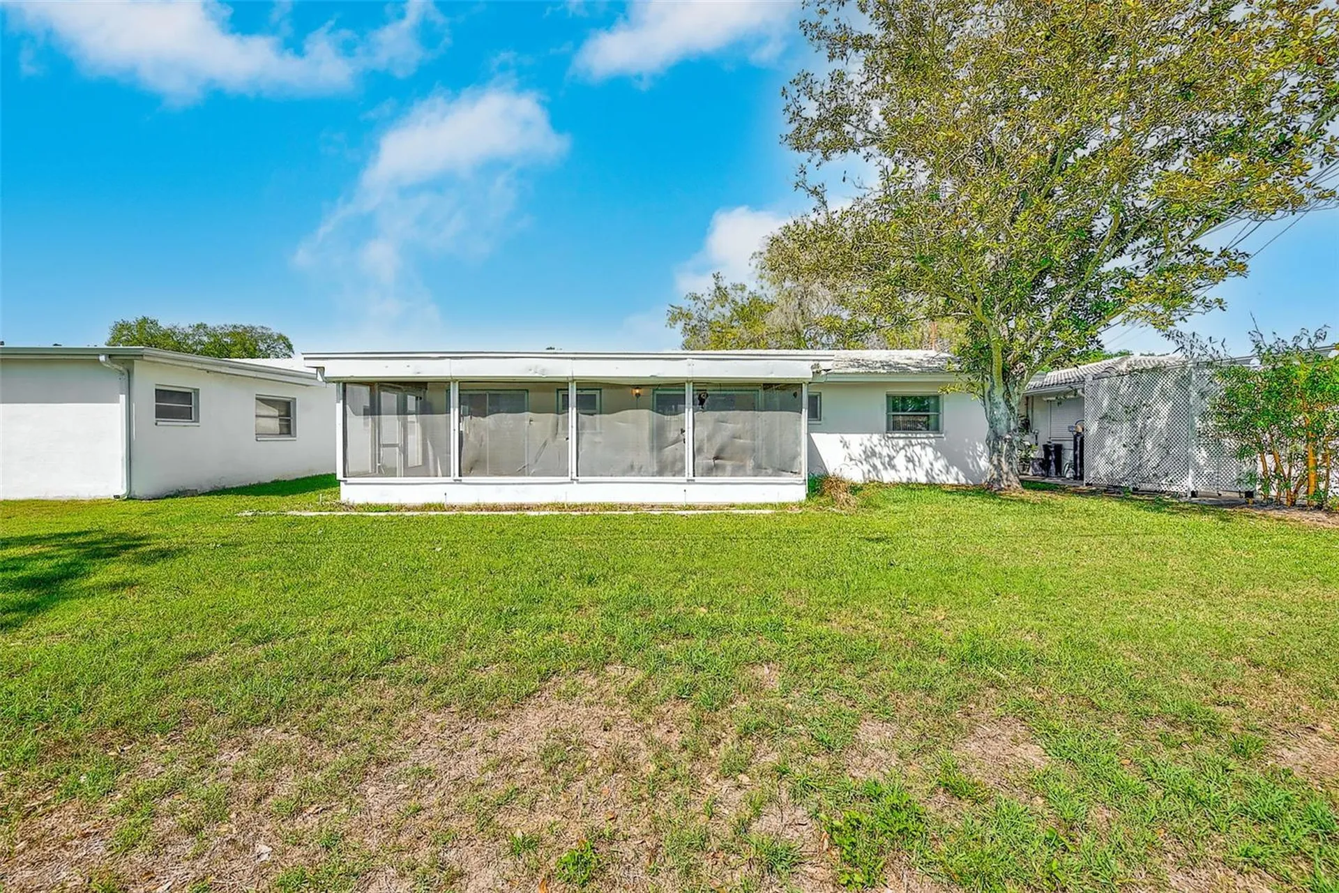 4192 96th Avenue N Pinellas Park FL 33782