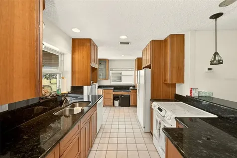 4192 96th Avenue N Pinellas Park FL 33782