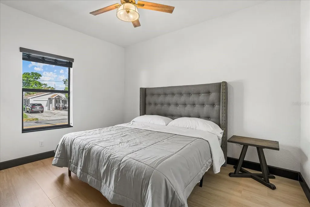 1185 S Shade Avenue Sarasota FL 34237