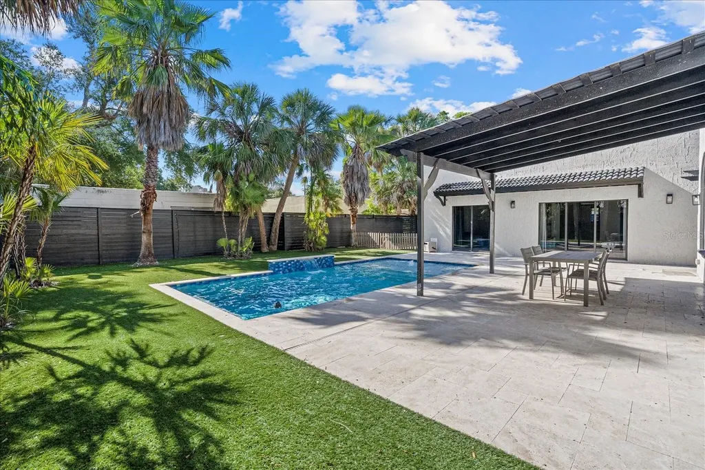 1185 S Shade Avenue Sarasota FL 34237