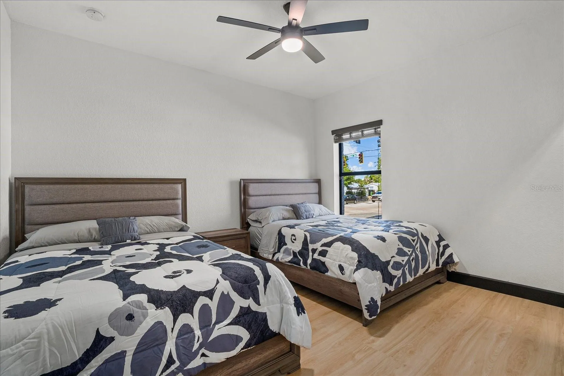 1185 S Shade Avenue Sarasota FL 34237