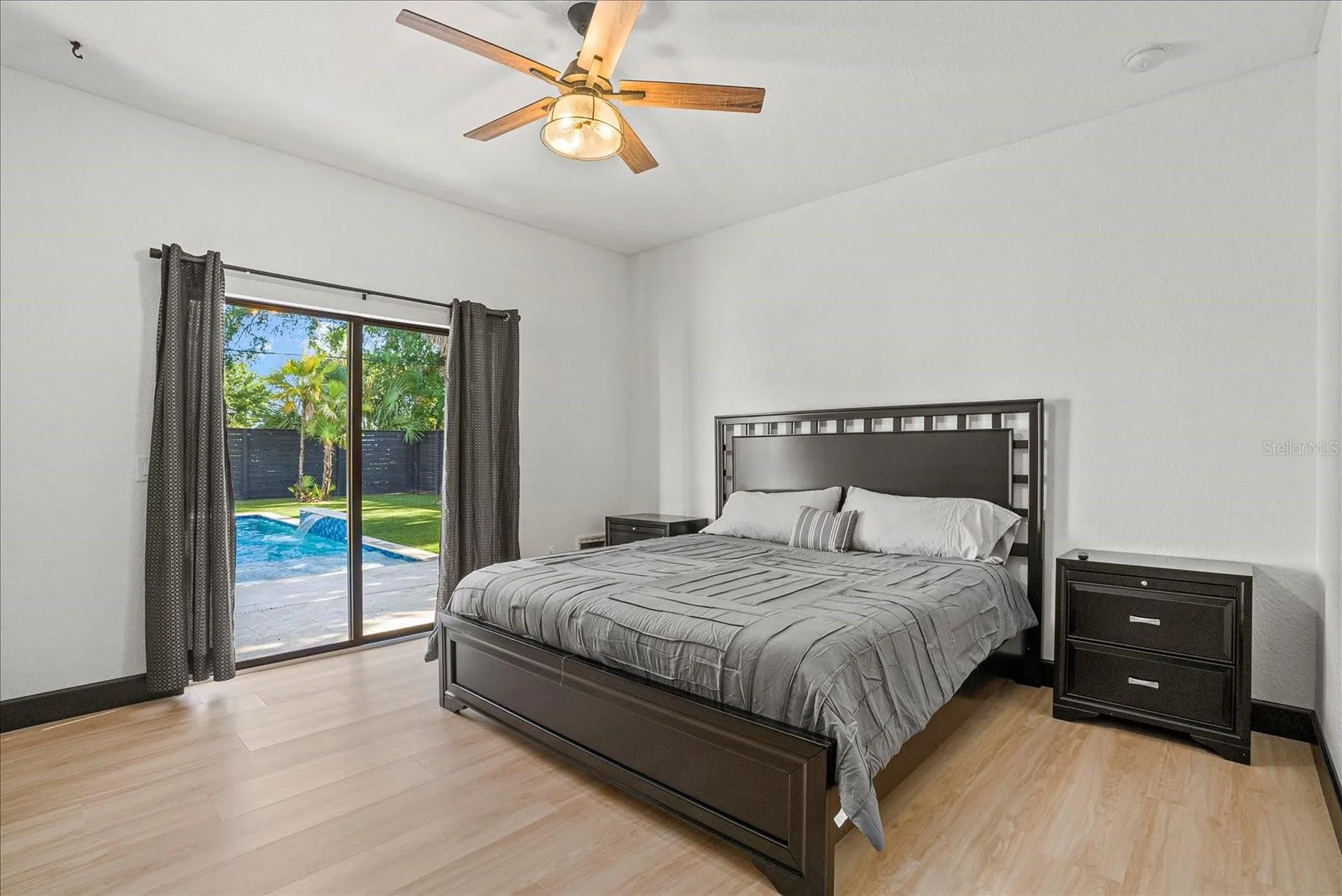 1185 S Shade Avenue Sarasota FL 34237