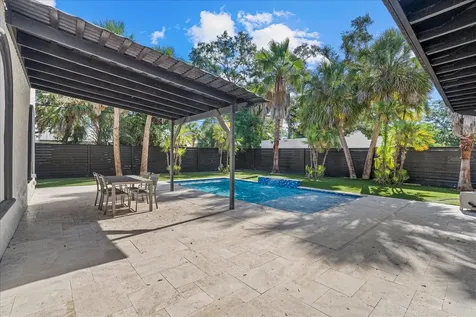 1185 S Shade Avenue Sarasota FL 34237