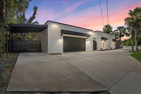 1185 S Shade Avenue Sarasota FL 34237