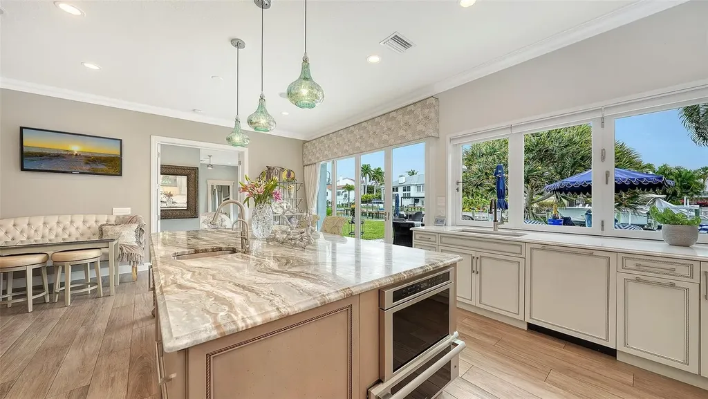 536 Ketch Lane Longboat Key FL 34228