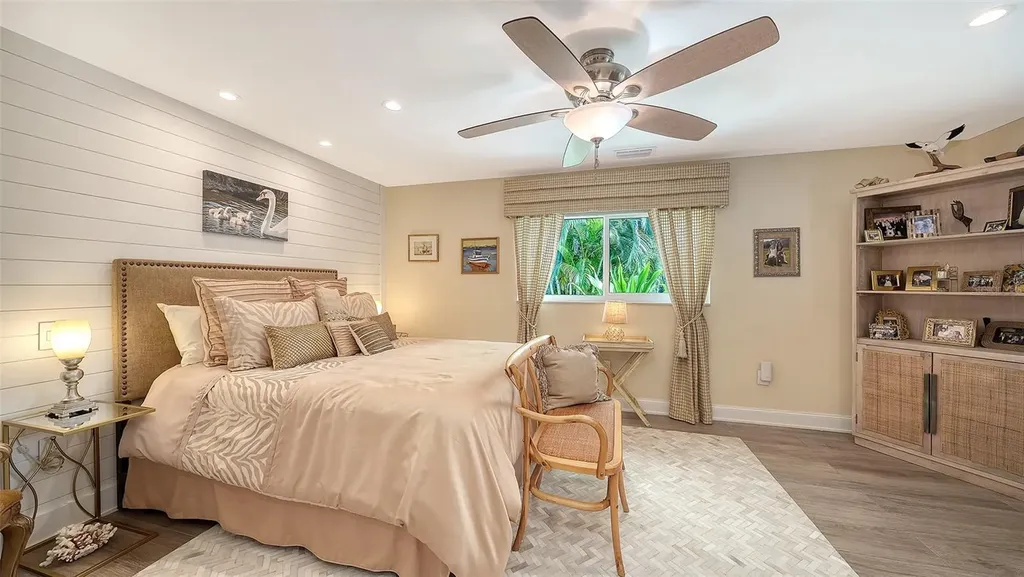536 Ketch Lane Longboat Key FL 34228