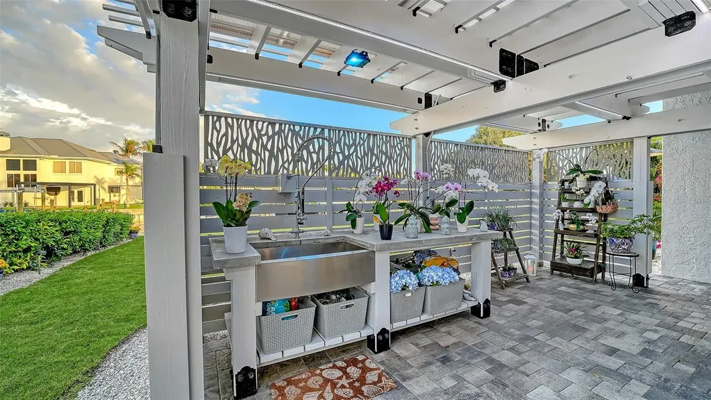 536 Ketch Lane Longboat Key FL 34228