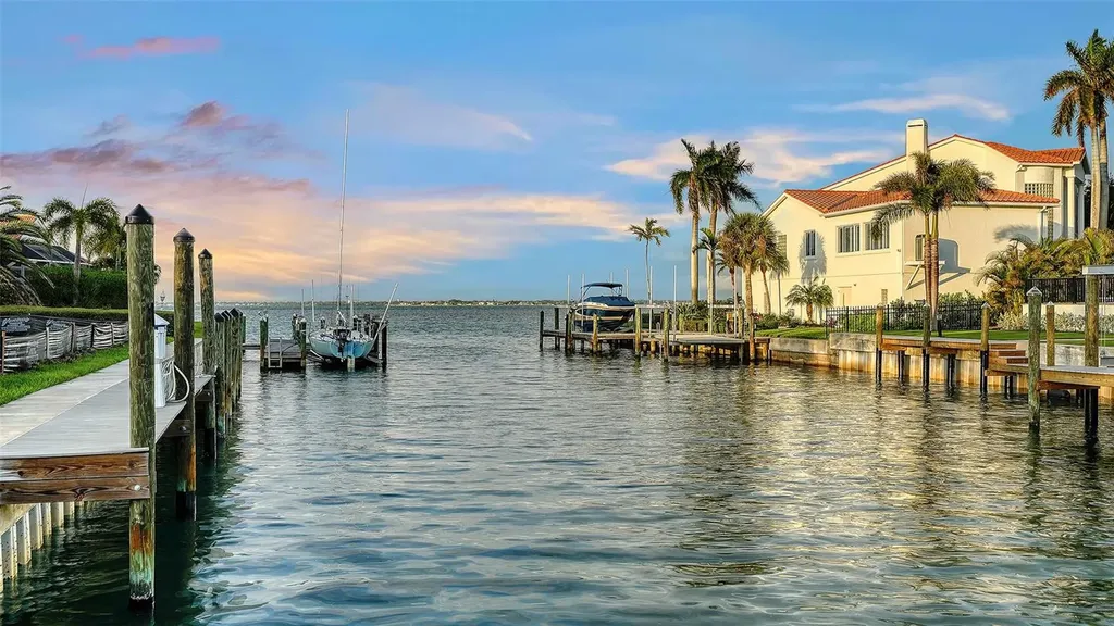 536 Ketch Lane Longboat Key FL 34228