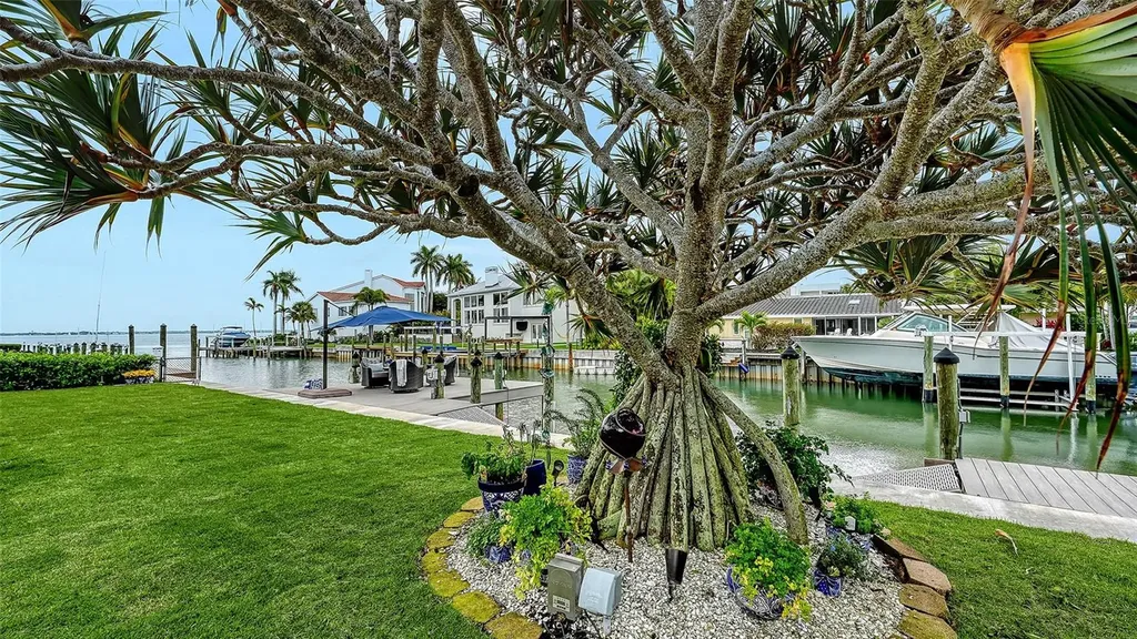 536 Ketch Lane Longboat Key FL 34228