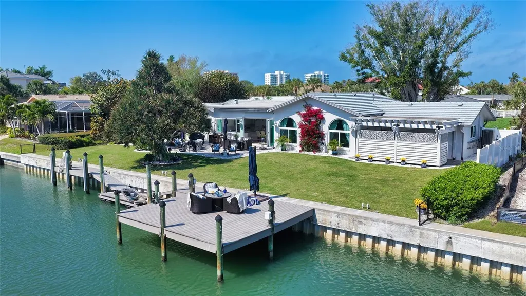 536 Ketch Lane Longboat Key FL 34228