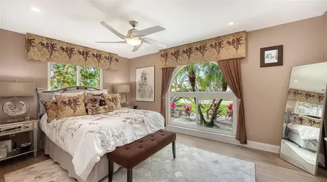 536 Ketch Lane Longboat Key FL 34228