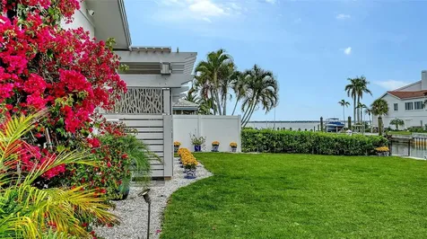 536 Ketch Lane Longboat Key FL 34228