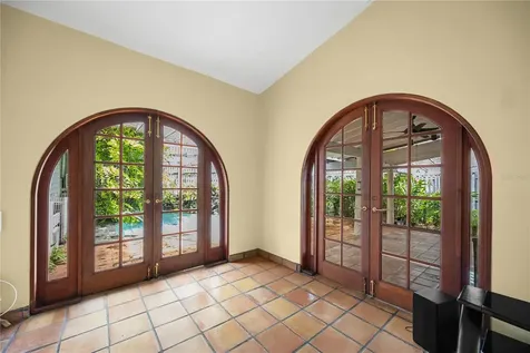 B Meadow Lane Guaynabo PR 00969