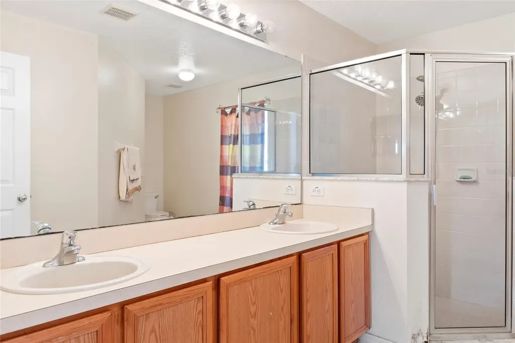 2419 Willow Tree Lane Kissimmee FL 34758