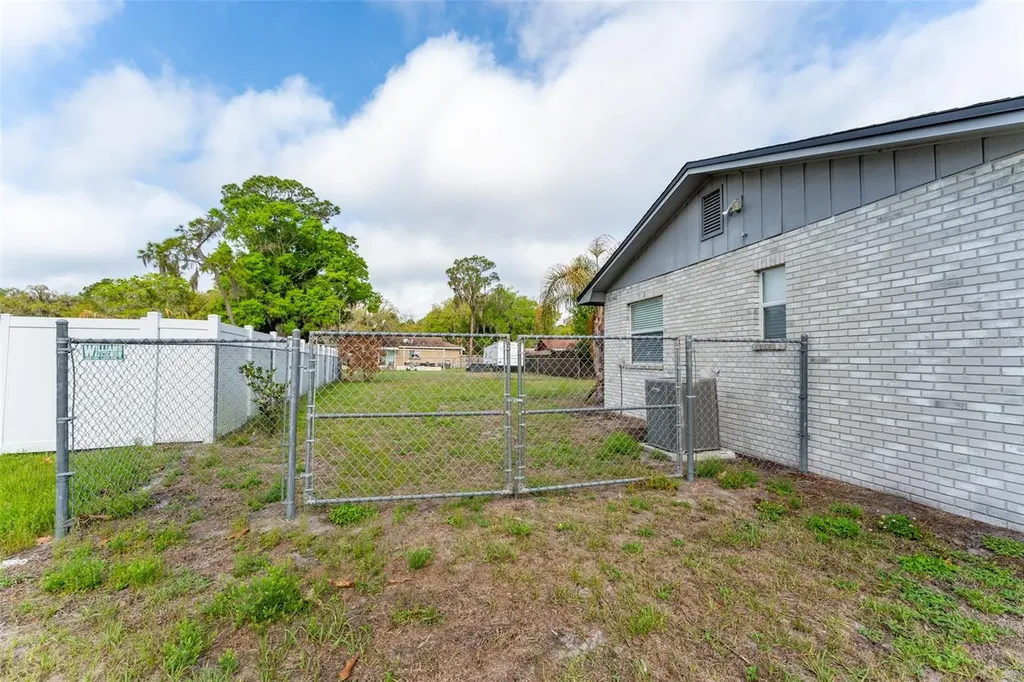 5067 Black Birch Trail Mulberry FL 33860