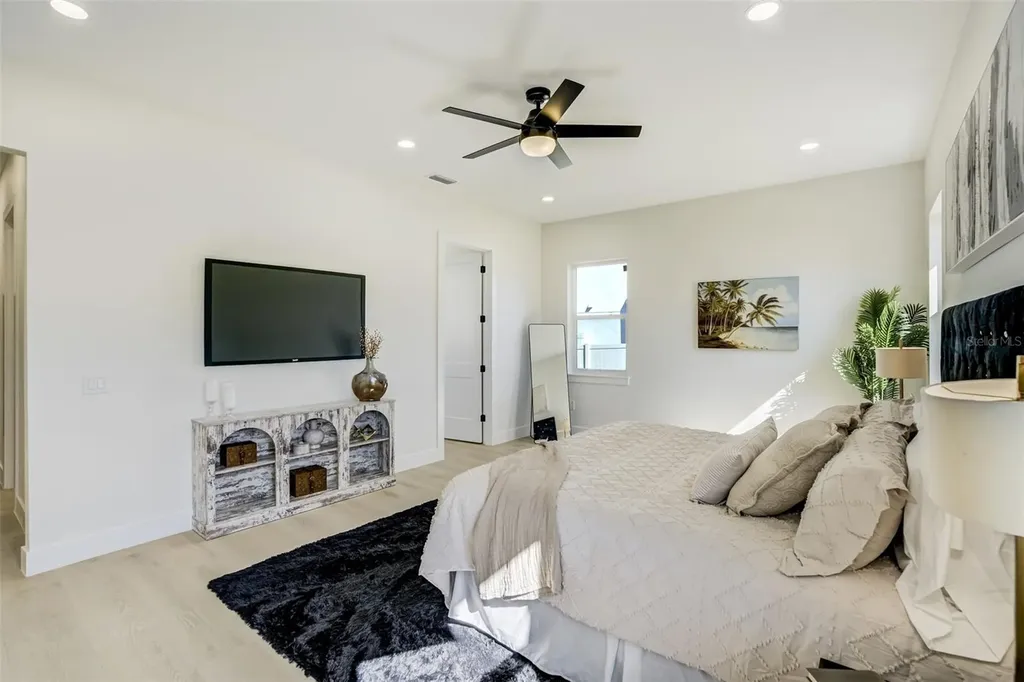 319 Cedar Lane Largo FL 33770
