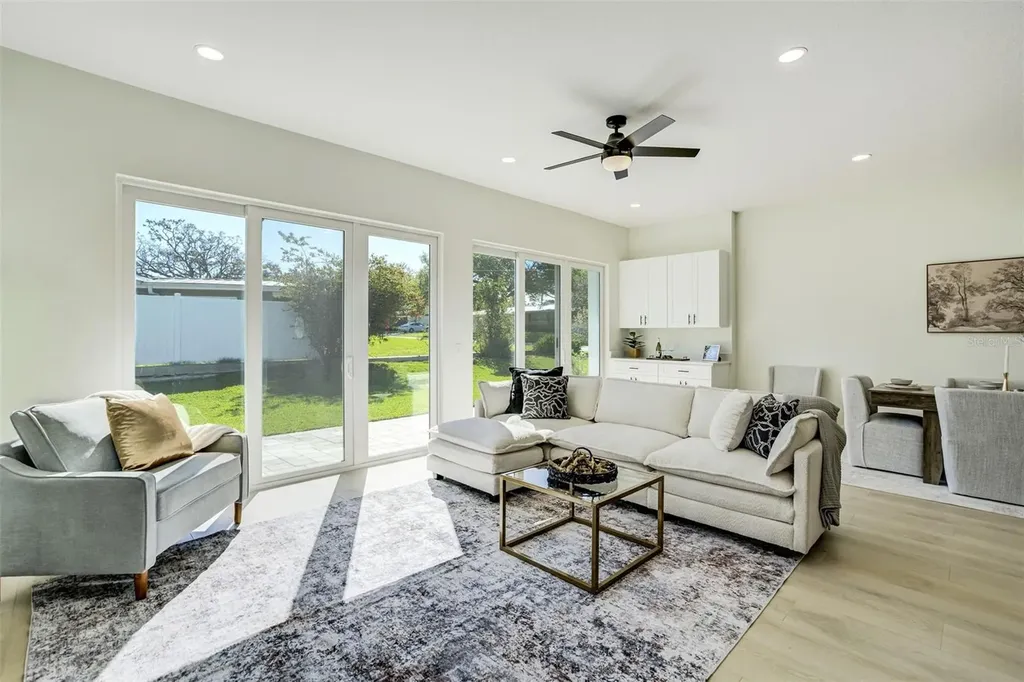 319 Cedar Lane Largo FL 33770