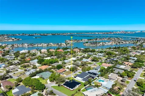 319 Cedar Lane Largo FL 33770